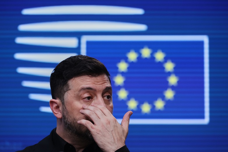 Ζελένσκι: Ναι σε νέα τριμερή με ΗΠΑ και Ρωσία – Πιθανή η συμμετοχή της Ευρώπης