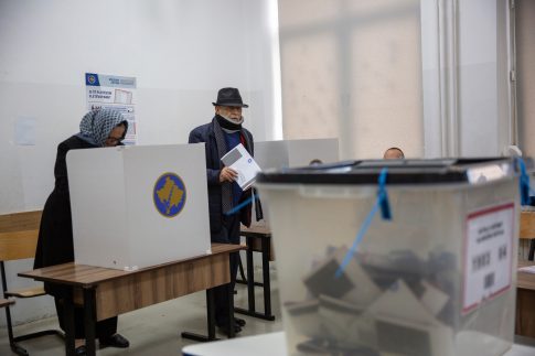 Γολγοθάς η επιστροφή των εκδρομέων στην Αθήνα – Μεγάλη ταλαιπωρία και ατελείωτες ουρές χιλιομέτρων