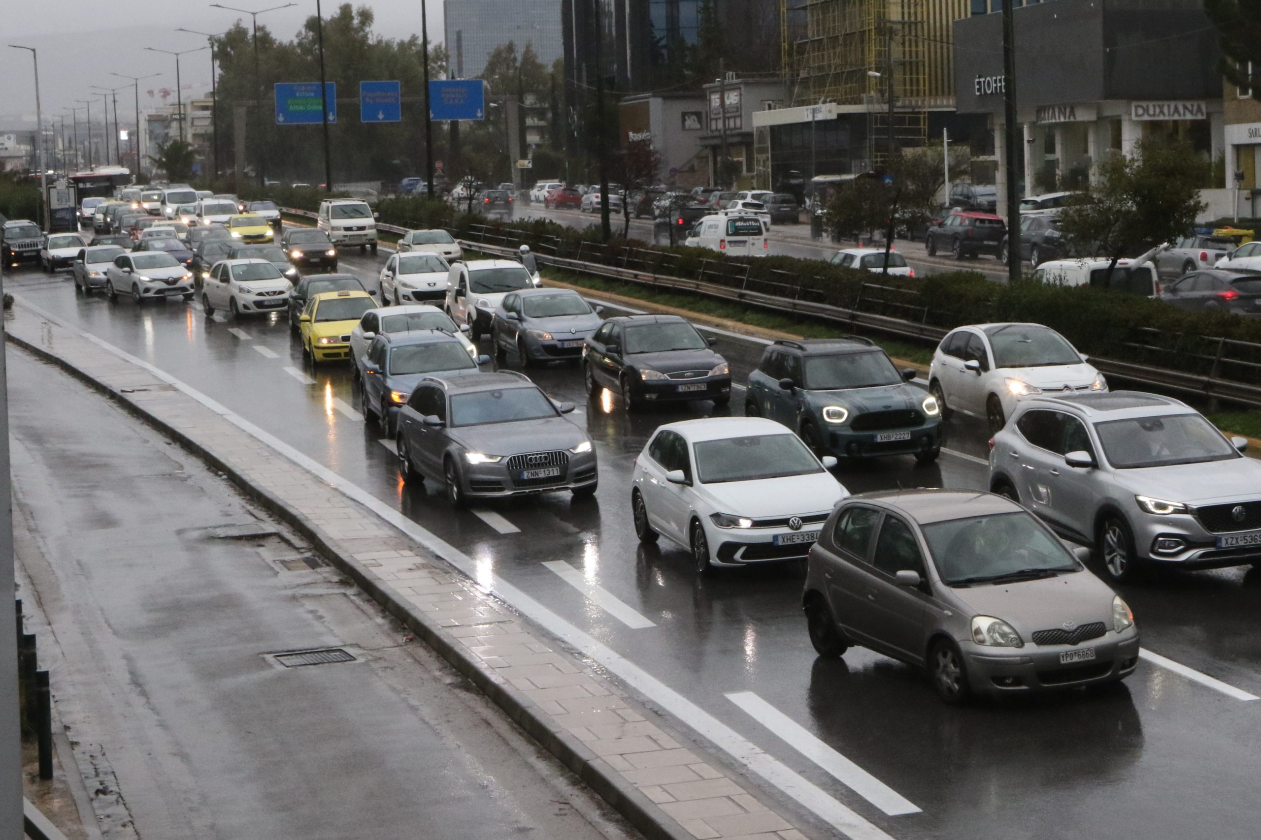 Τέλη κυκλοφορίας: Χρήσιμες διευκρινίσεις από την ΑΑΔΕ για τους ιδιοκτήτες οχημάτων