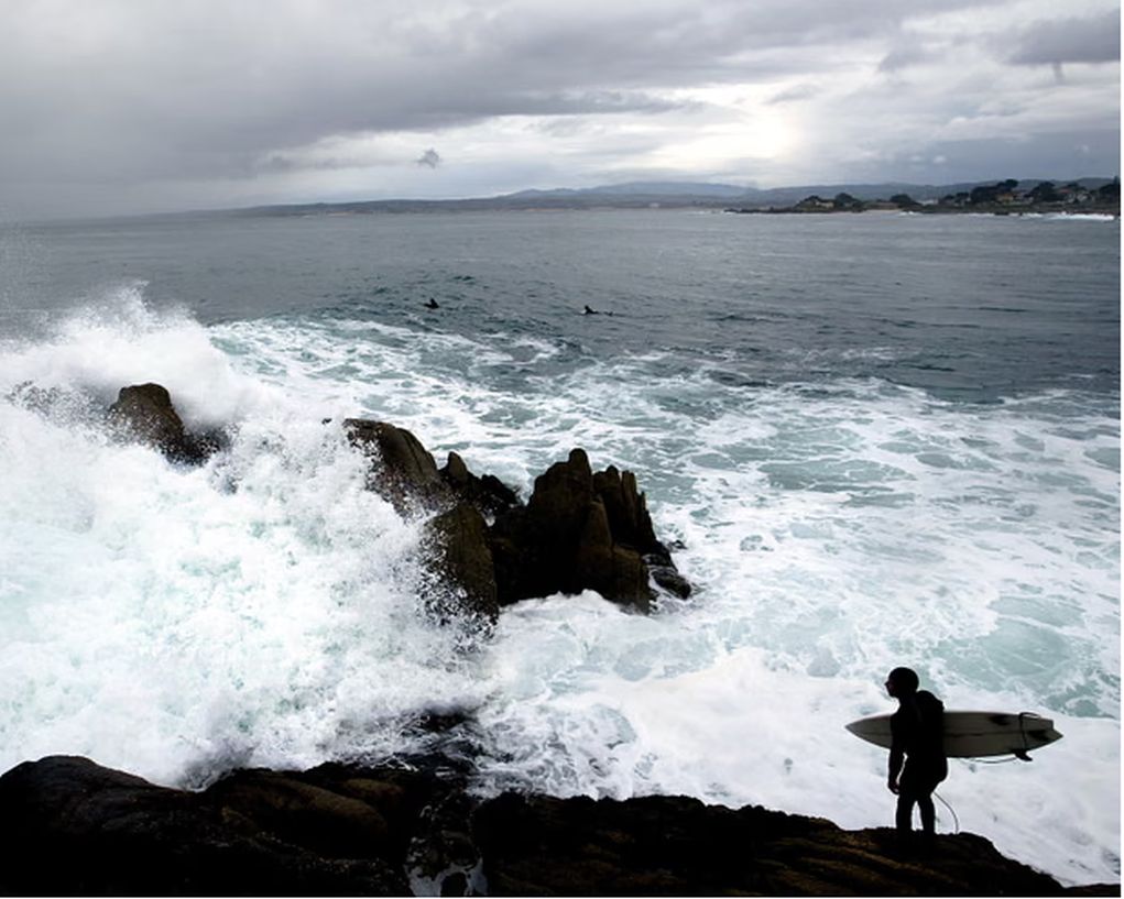 beach-california-2025 Καρχαρίας κατασπάραξε αθλήτρια του Τριάθλου στην Καλιφόρνια