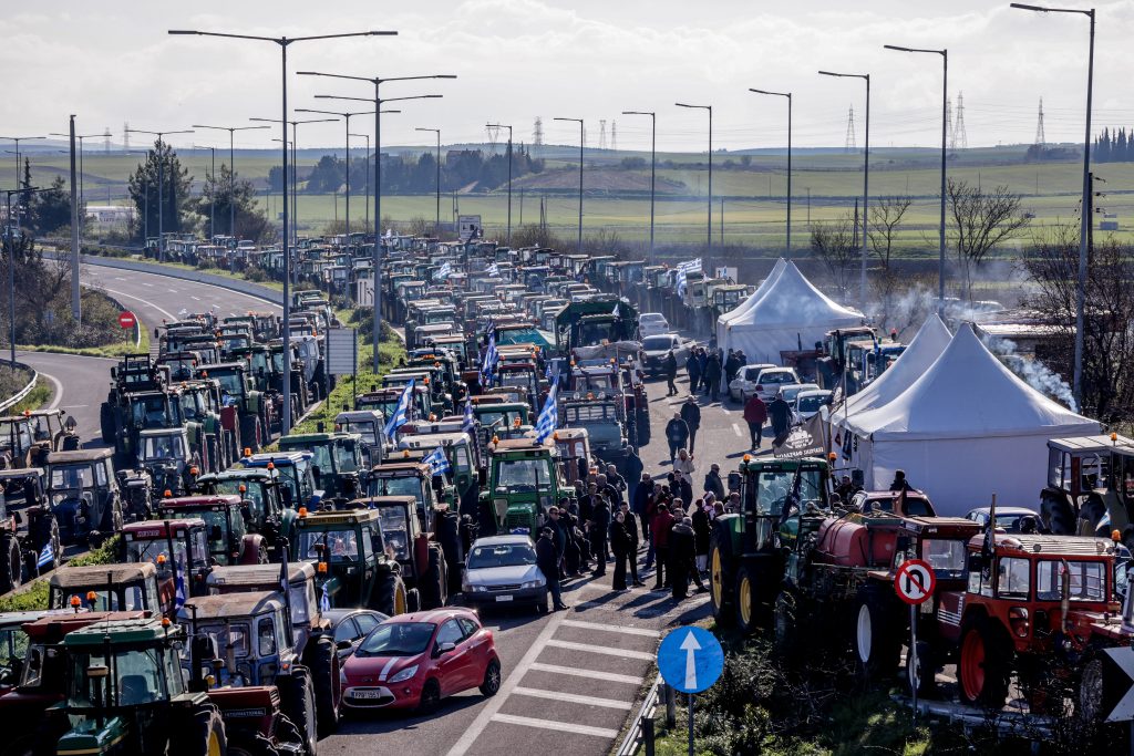 Αγρότες: 18 μπλόκα τάσσονται υπέρ του διαλόγου – Καλούν σε κοινή κάθοδο και συμπόρευση στο τραπέζι των διαπραγματεύσεων