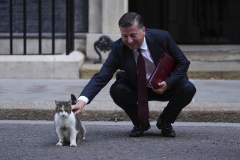 Στις 31/12 εκπνέει η προθεσμία ενεργοποίησης των vouchers της ΔΥΠΑ για αγορά βιβλίων με έκπτωση