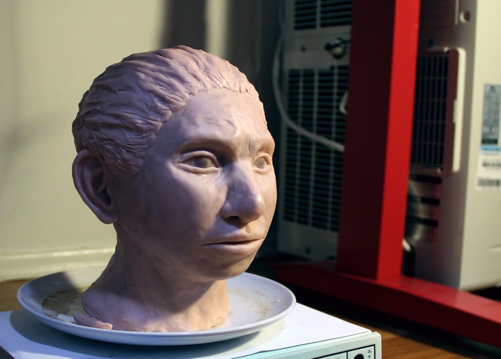 Άνθρωπος Δράκος: Η χρονιά που ένα από τα μεγαλύτερα μυστήρια απέκτησε πρόσωπο