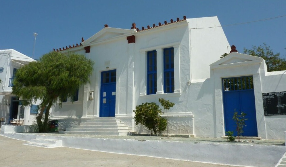 Μαθήματα παράδοσης και καινοτόμες δράσεις στο δημοτικό σχολείο Φολεγάνδρου