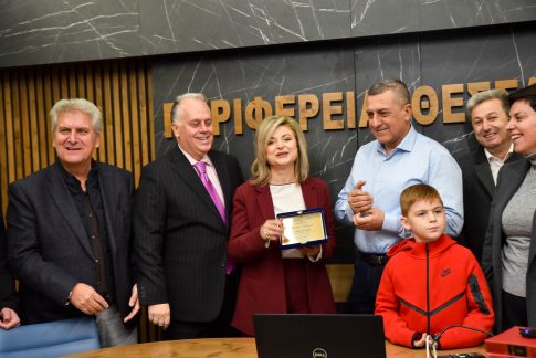 Τελευταίες παραστάσεις του έργου “Αργεί πολύ να ξημερώσει” από την Πειραματική Σκηνή