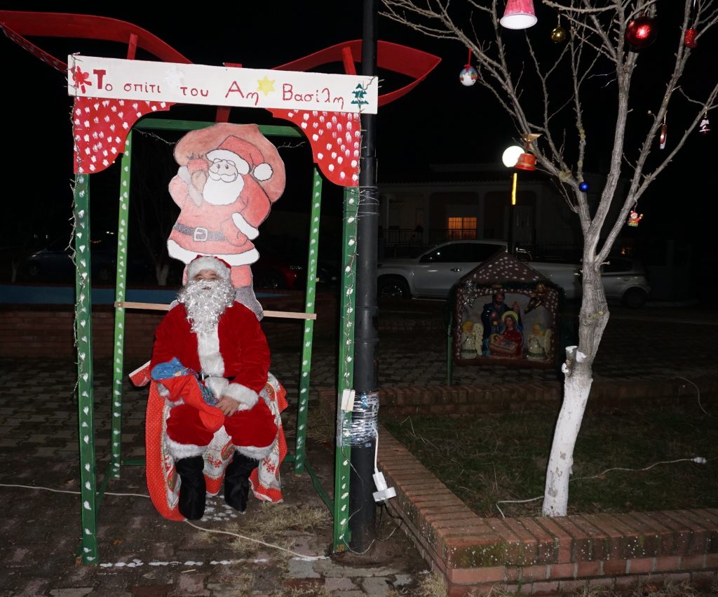 Δήμος Κομοτηνής: Το πρόγραμμα φωταγώγησης των Χριστουγεννιάτικων δέντρων σε 10 οικισμούς