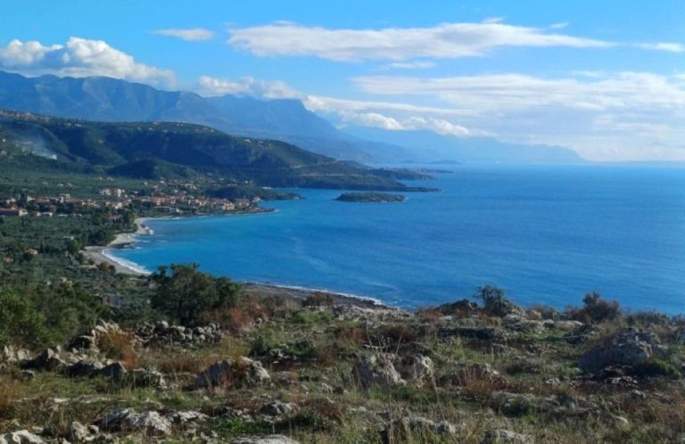 Πεζοπορία ΕΟΣ Καλαμάτας στη Δυτική Μάνη