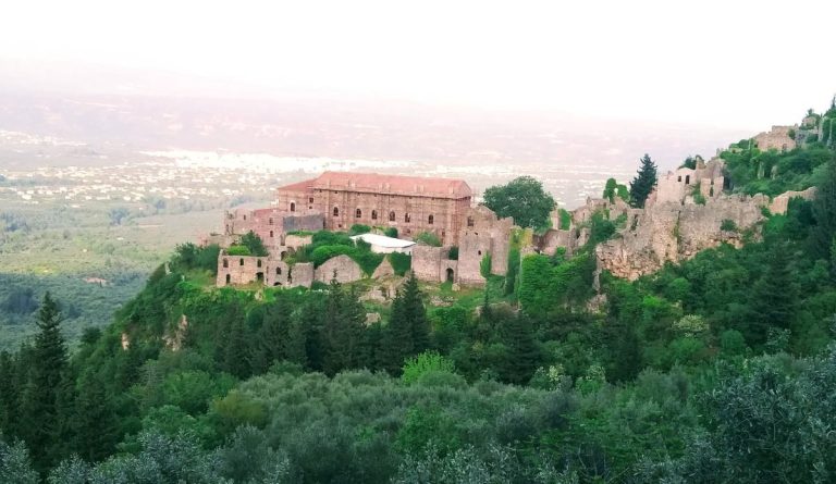 Λακωνία: Ορεινή πεζοπορική εξόρμηση του ΕΟΣ Σπάρτης στον Μυστρά