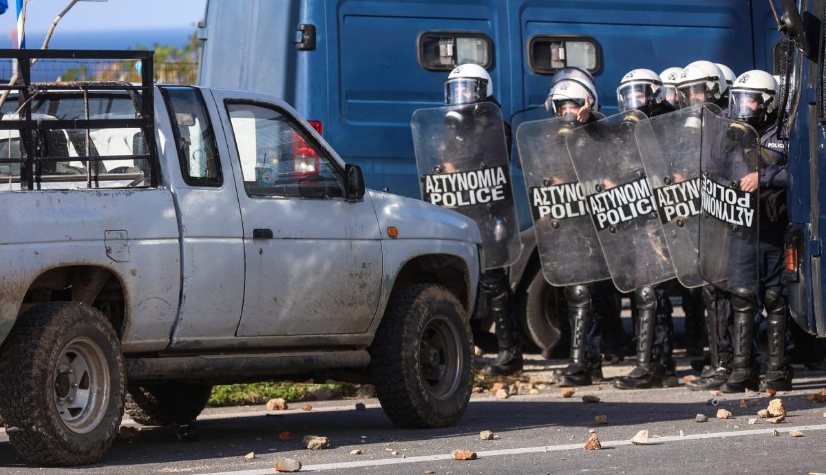 ΚΙΝΗΤΟΠΟΙΗΣΗ ΑΓΡΟΤΩΝ ΣΤΟ ΗΡΑΚΛΕΙΟ ΚΡΗΤΗΣ (ΣΤΕΦΑΝΟΣ ΡΑΠΑΝΗΣ/EUROKINISSI)