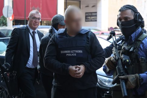 Μπλόκο αγροτών στις Βρυξέλλες – Εκατοντάδες τρακτέρ μπροστά από το Ευρωπαϊκό Συμβούλιο