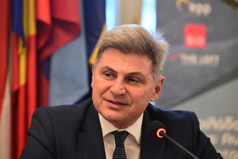 Ν. Φαραντούρης στο ΕΡΤnews Radio 105,8 για συμφωνία ΕΕ – Mercosur: Χρειάζονται επιπλέον δικλείδες ασφαλείας και να την ξαναδούμε