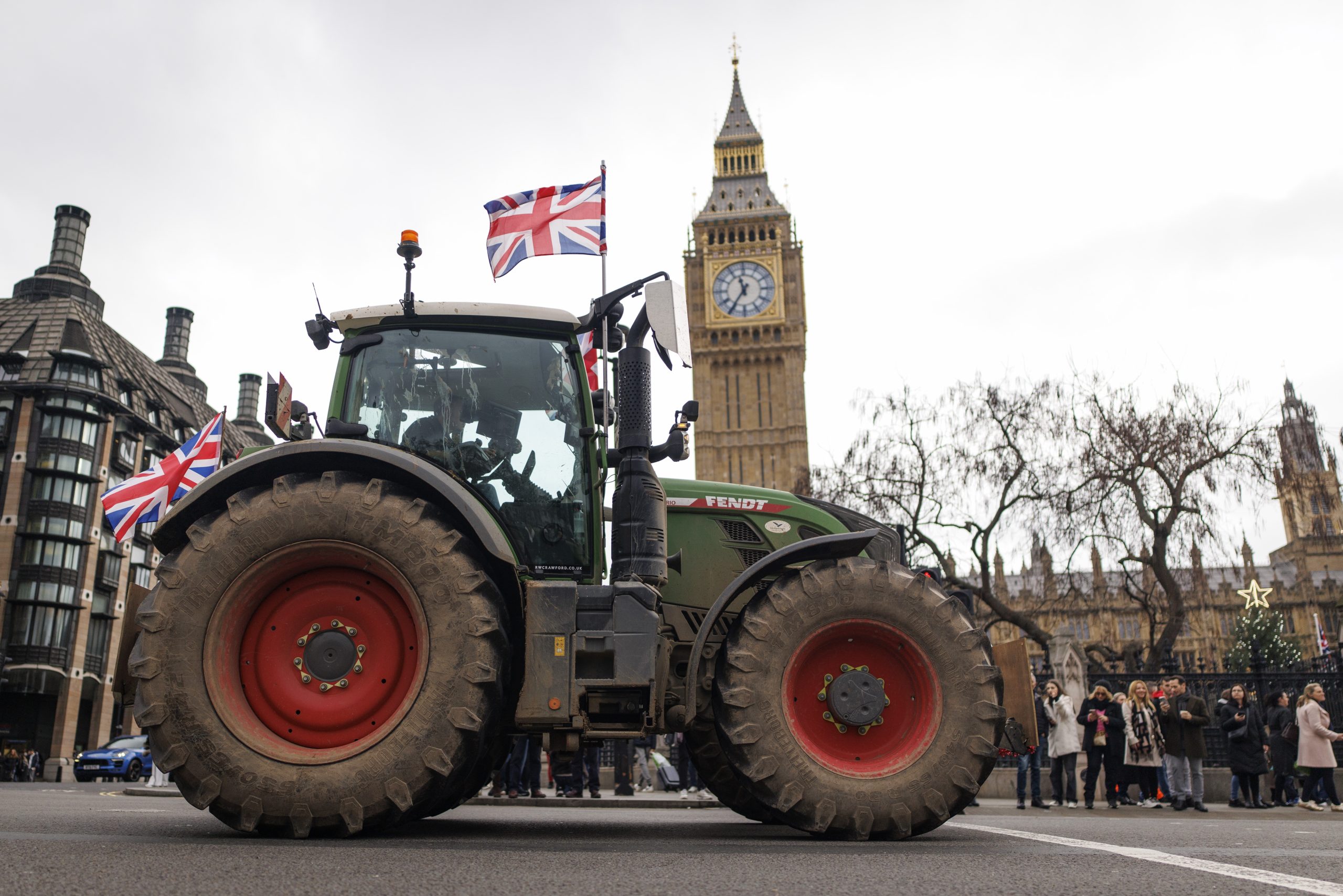 Κινητοποίηση αγροτών στη Βρετανία για σχεδιαζόμενες φορολογικές αλλαγές στον κλάδο τους
