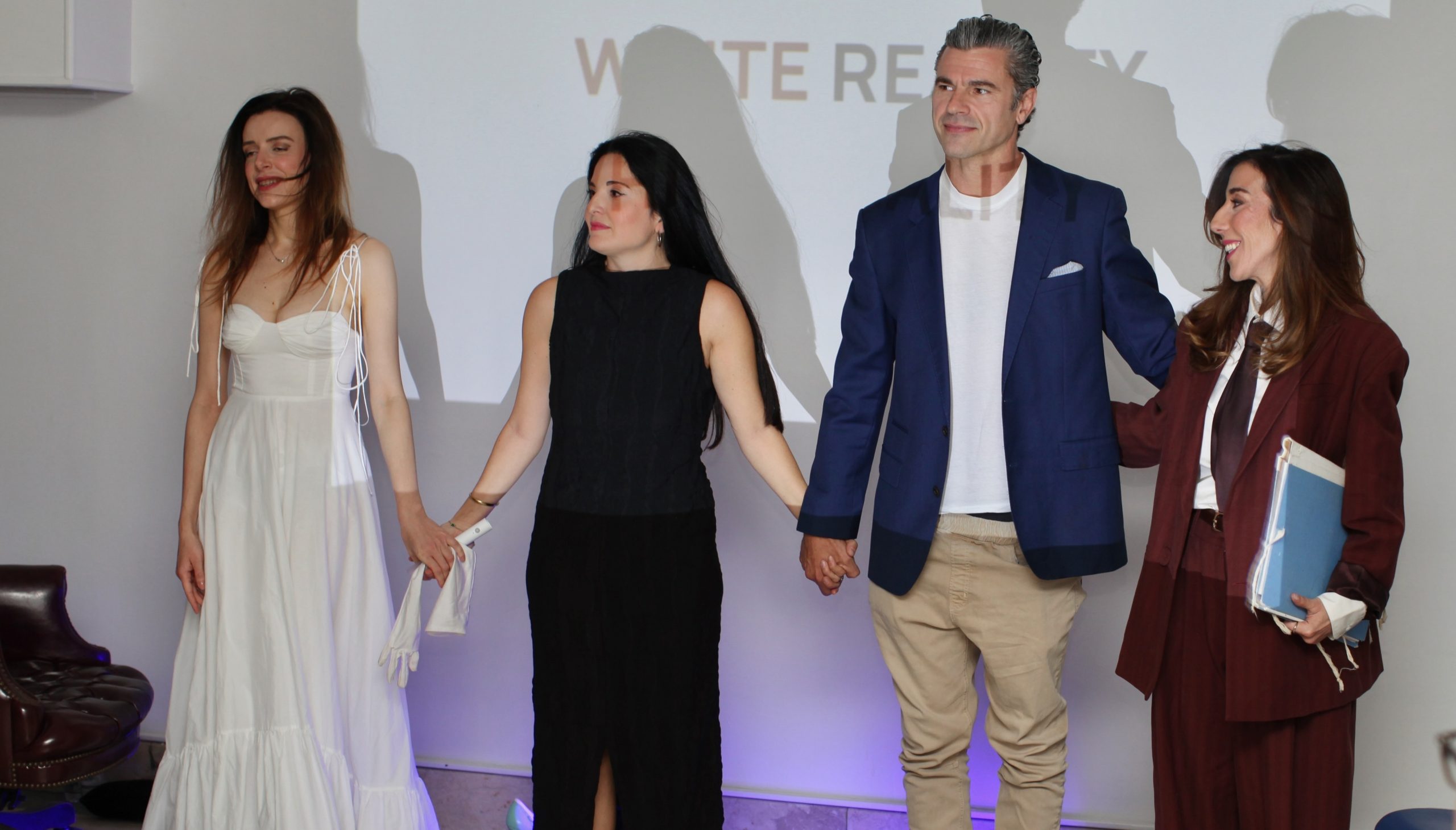 “White Reality” Ένα ελληνικό έργο συγκινεί τη Νέα Υόρκη (audio)