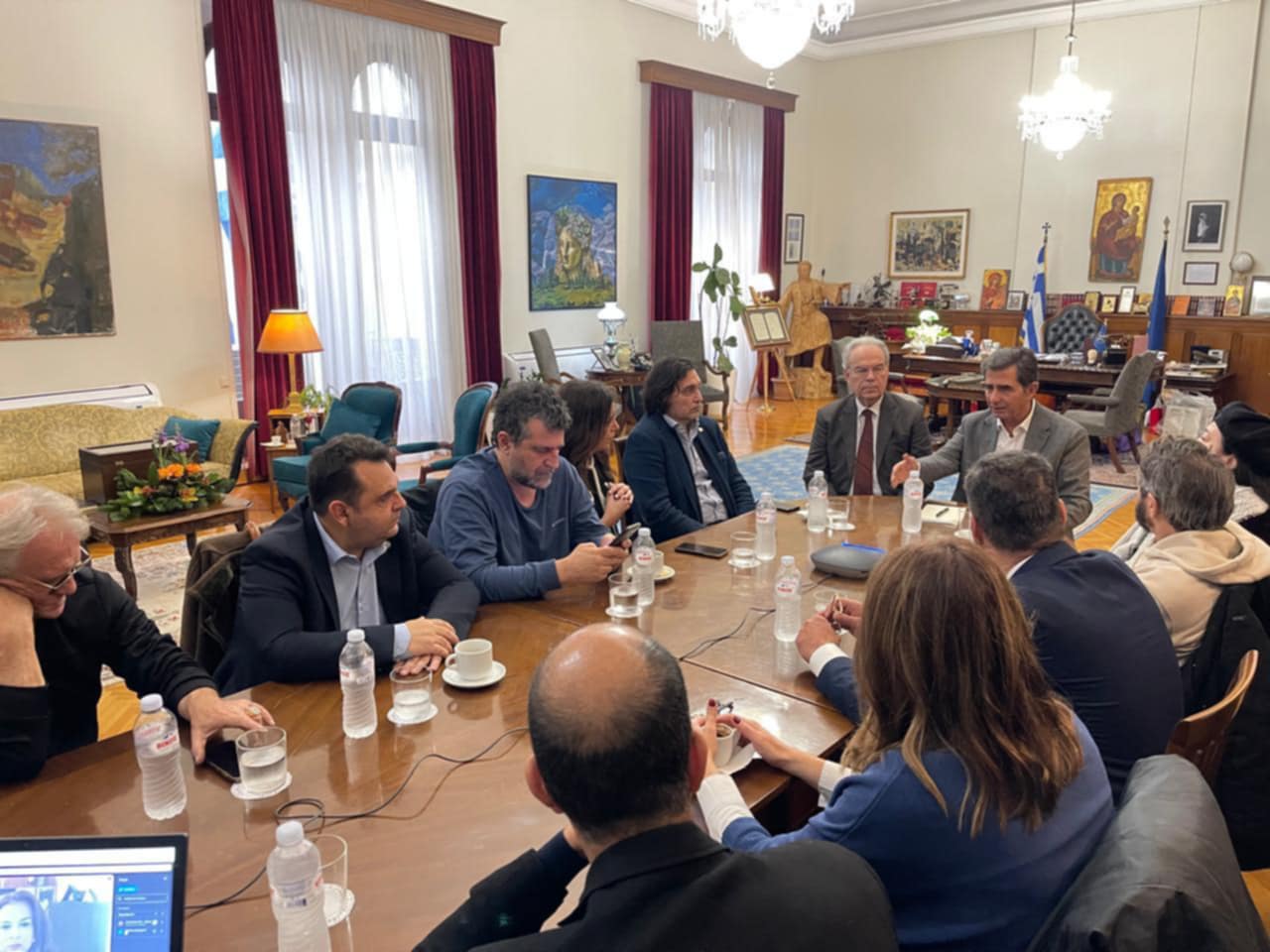 Με ανθρώπους του πολιτισμού και των τεχνών της Μακεδονίας και Θράκης συναντήθηκε ο Κ. Γκιουλέκας