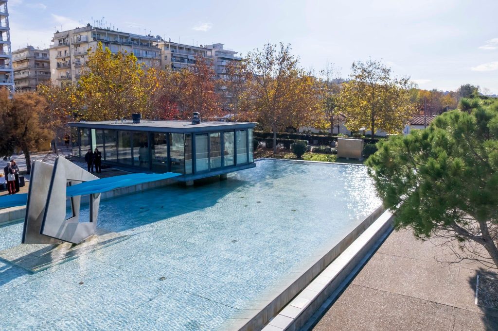 Δήμος Θεσσαλονίκης: Χριστουγεννιάτικη γιορτή με τον Αϊ-Βασίλη στη νέα Γυάλινη Βιβλιοθήκη στη Νέα Παραλία