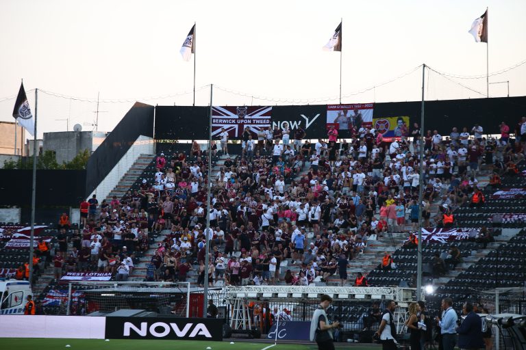 Θεσσαλονίκη: Αθώοι Σκωτσέζοι οπαδοί για κατοχή καπνογόνων στο γήπεδο της Τούμπας