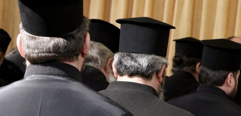 Στο πλευρό των αγροτών της Θεσσαλίας οι κληρικοί της Μητρόπολης Λαρίσης και Τυρνάβου