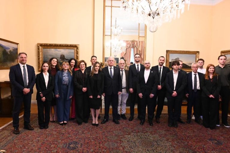 Θερμή υποδοχή από τον Πρόεδρο της Δημοκρατίας στην χρυσή ομάδα iGEM Ioannina 2025