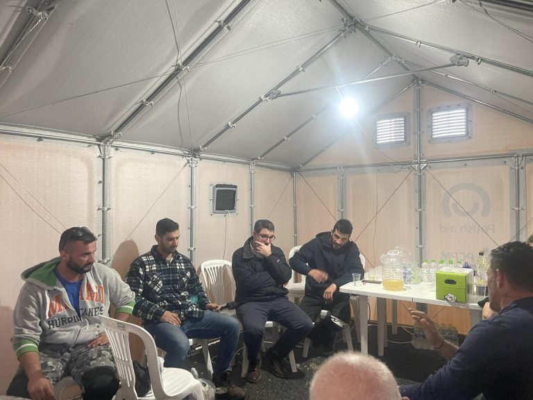 Στο μπλόκο της Νίκαιας ο Ν. Ηλιόπουλος