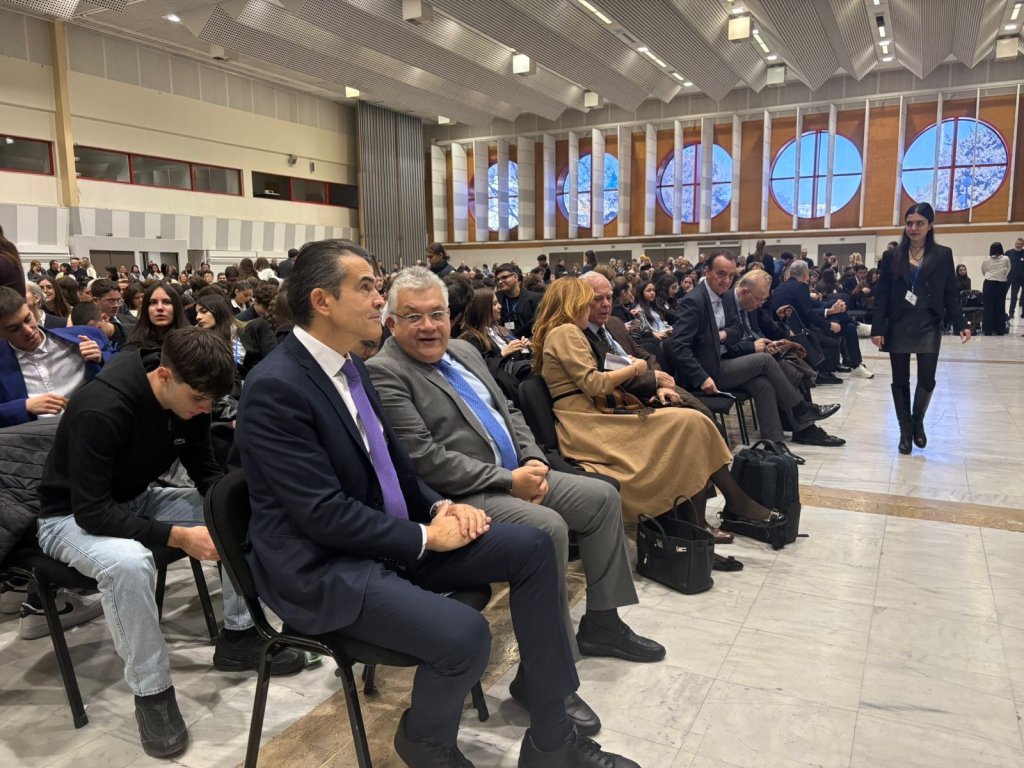 «Μαθητές σε Ρόλο Διπλωμάτη» με συμμετοχή από Γυμνάσια – Λύκεια της χώρας και της ομογένειας