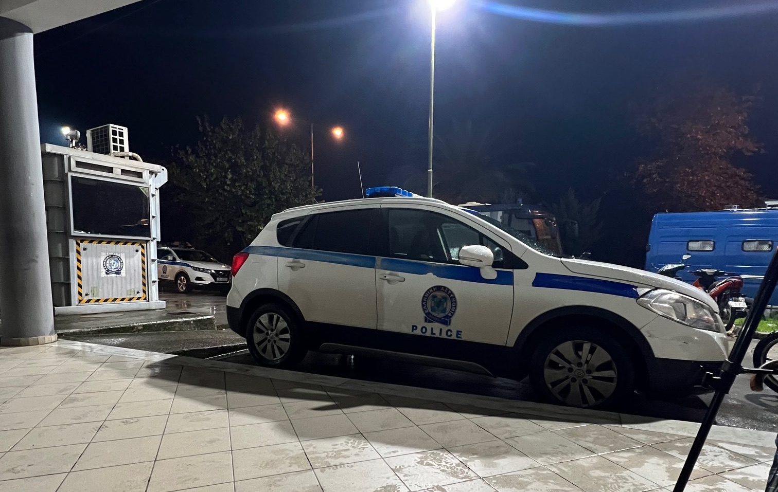 Καλαμάτα: Συλλήψεις πέντε νεαρών για κλοπές σε εκκλησίες και αυτοκίνητα