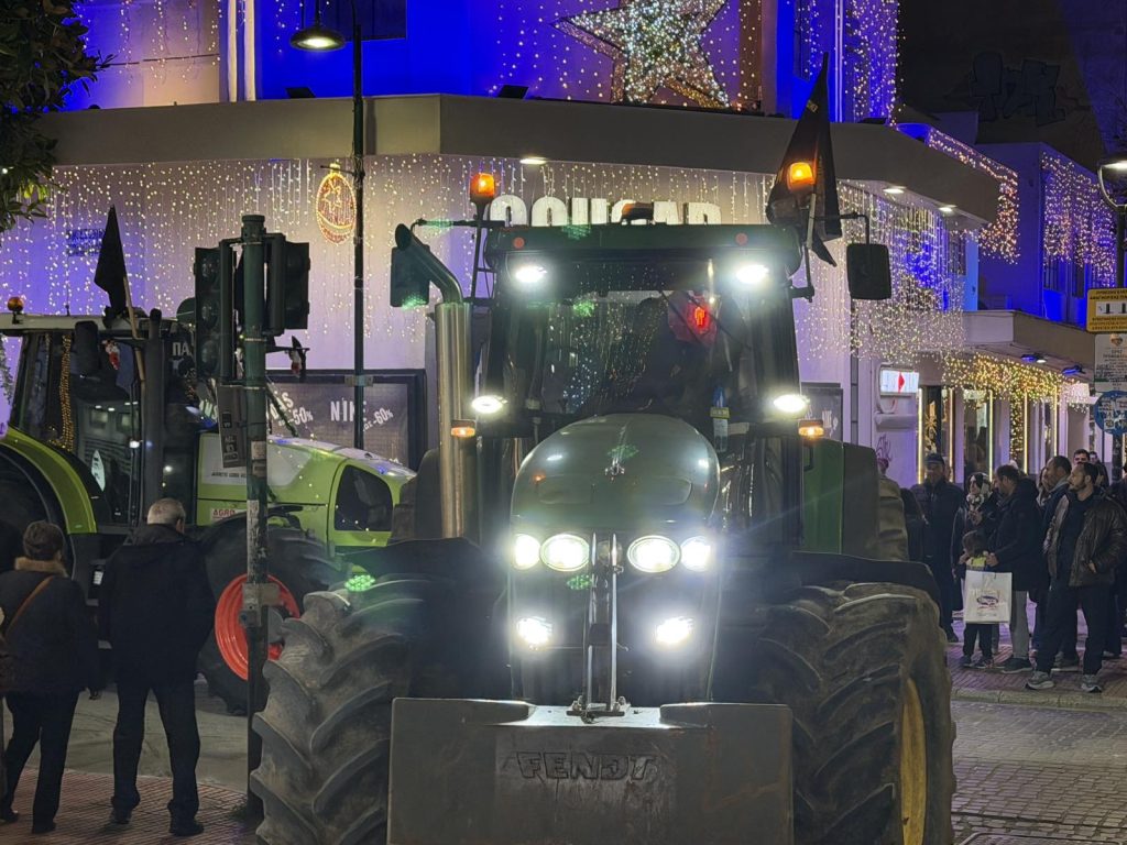 Λάρισα: Κινητοποίηση αγροτών – Δεν τρώμε σανό θέλουμε λύσεις