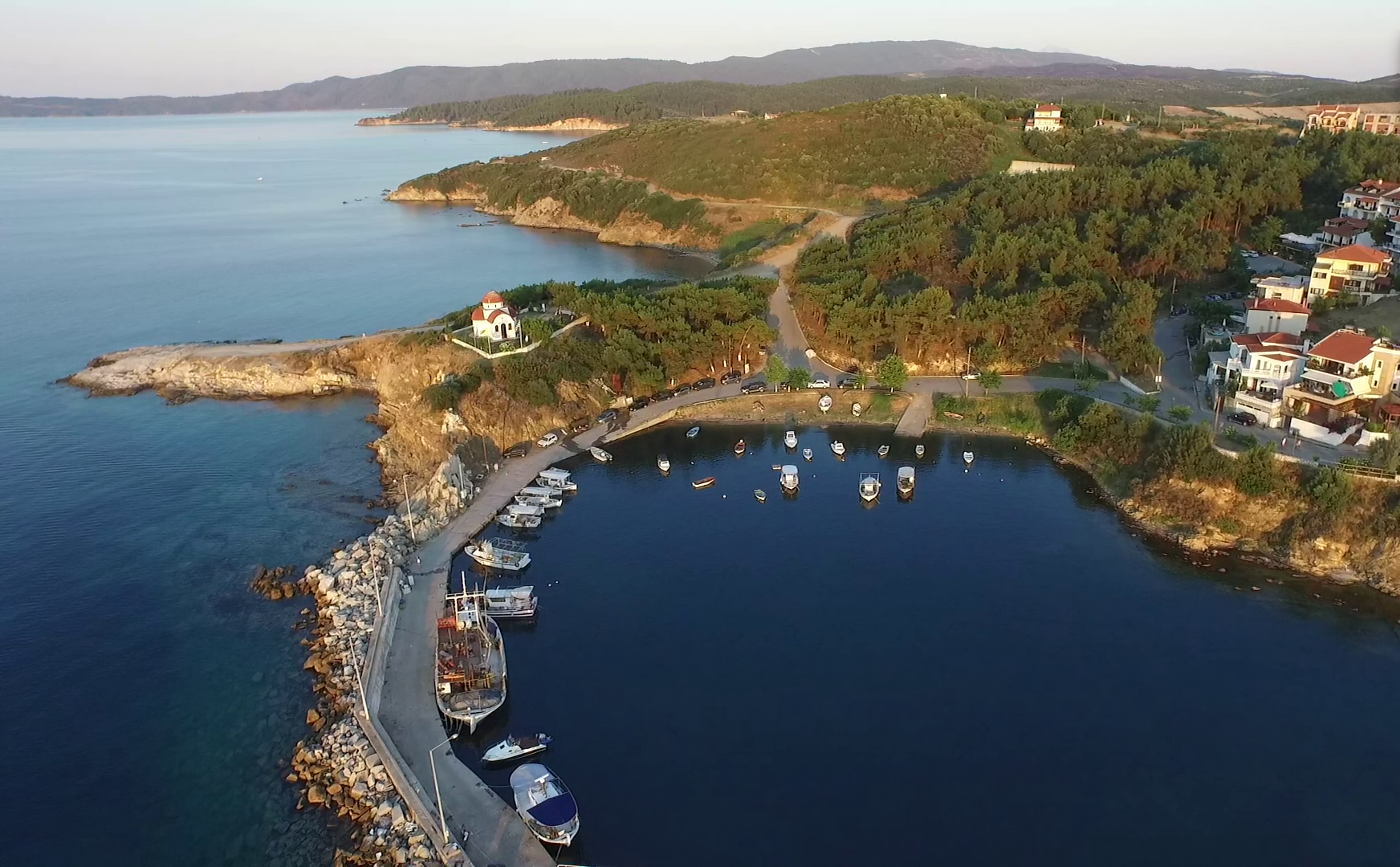 Χαλκιδική: Η Διώρυγα του Ξέρξη, «επανεμφανίζεται» για τουρισμό- Ιρανοί αξιωματούχοι πολιτισμού επισκέπτονται το χώρο