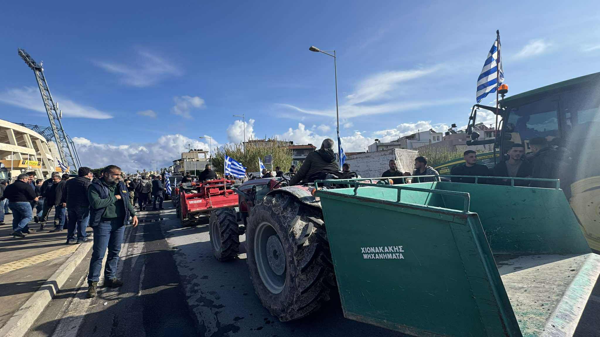 Αγροτικά μπλόκα: Οι εκπρόσωποι των αγροτών στο ΕΡΤnewsRadio 105,8 – Τι ζητούν