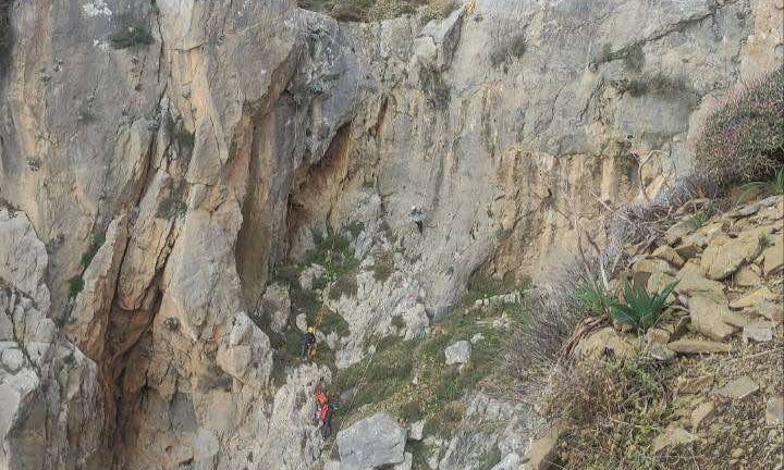 Ηράκλειο: Εξαιρετικά δύσκολη η επιχείρηση απεγκλωβισμού ορειβάτη
