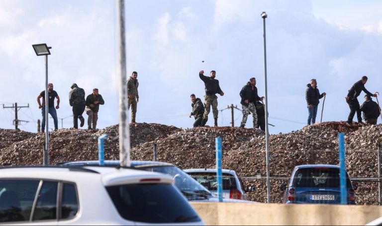 Σε εξέλιξη οι έρευνες για τα επεισόδια στην Κρήτη – Βαρύ κατηγορητήριο για τους πρωτεργάτες, 50 άτομα ταυτοποιήθηκαν