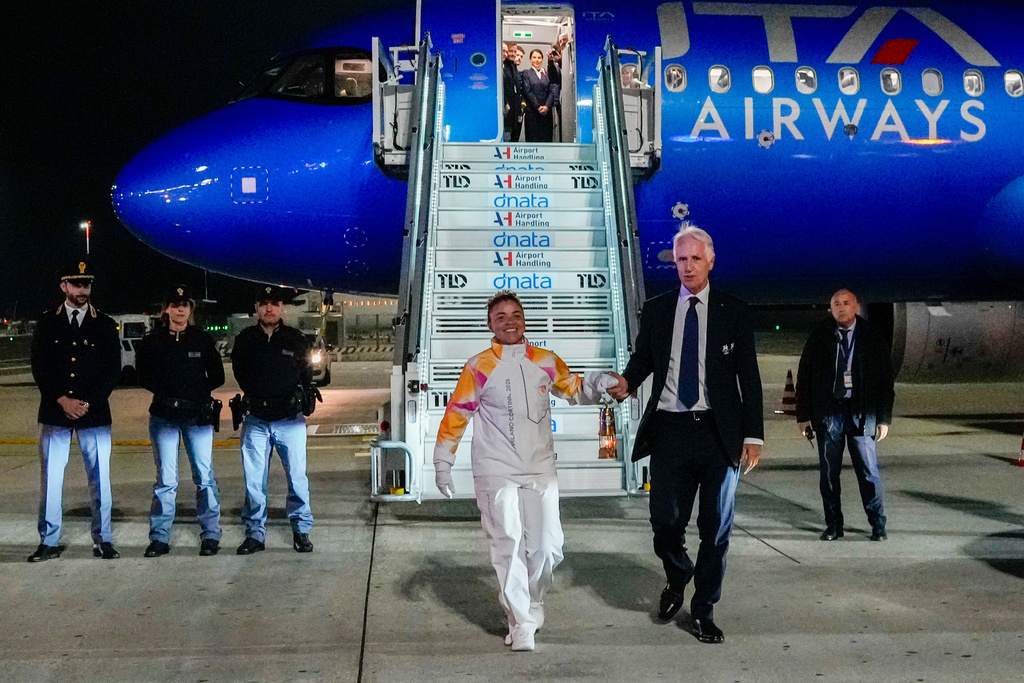 Στη Ρώμη η Ολυμπιακή Φλόγα – Τελετή παρουσία της Τζ. Μελόνι σήμερα, αρχή του οδοιπορικού της το Σάββατο