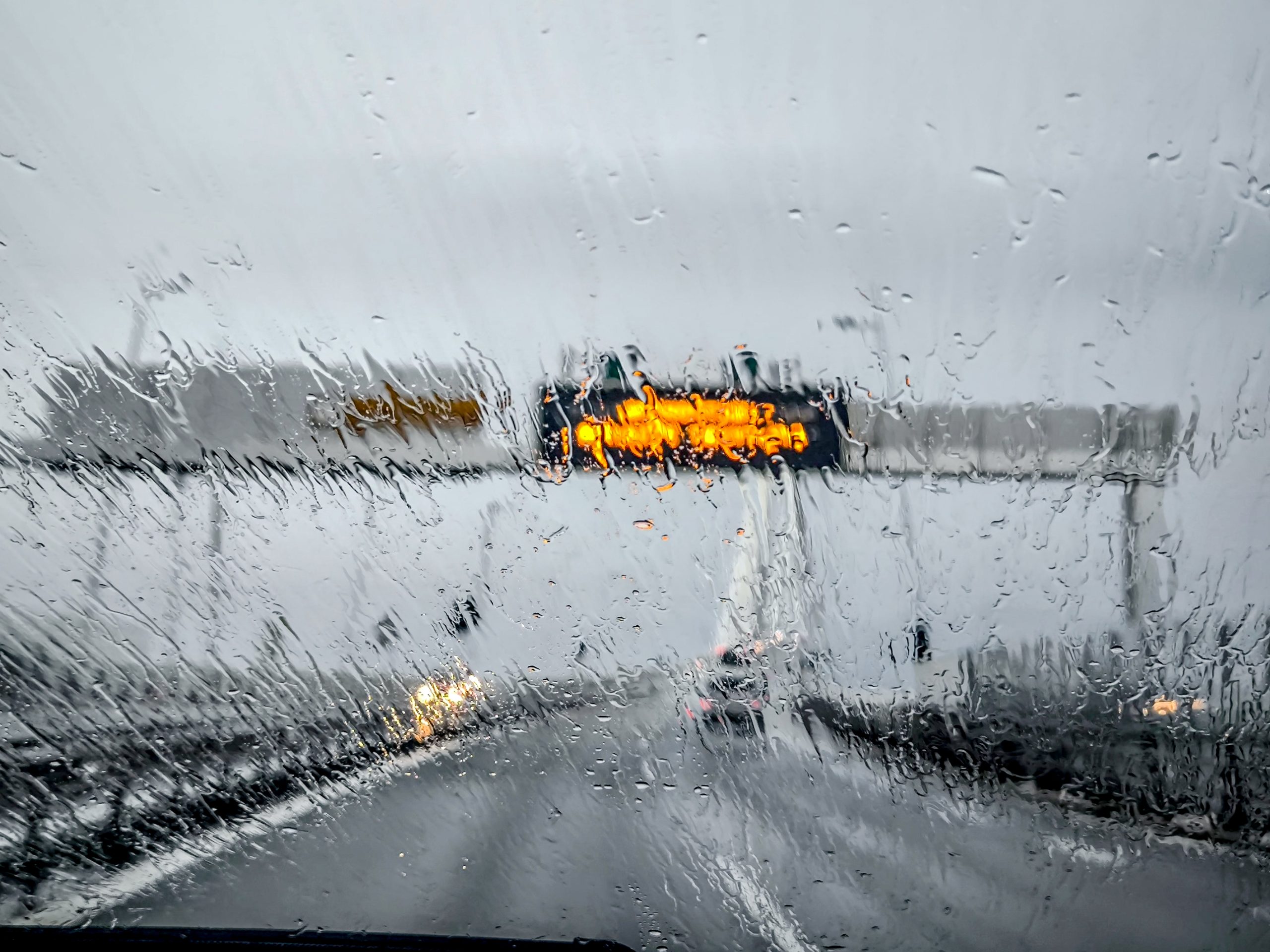 Κλειστή η Εθνική Οδός Αθηνών-Κορίνθου από τα διόδια της Ελευσίνας προς Κόρινθο