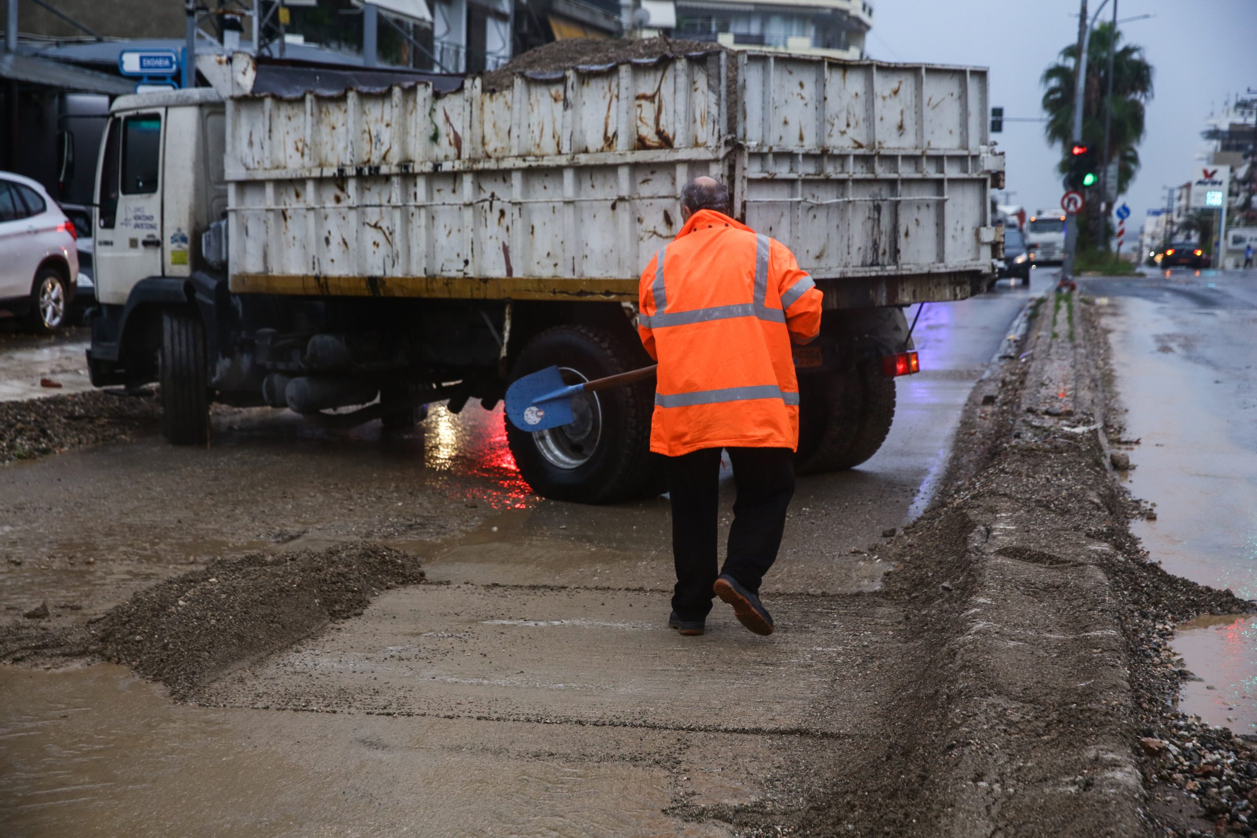 Ν. Χαρδαλιάς: Αυτοψία στον Κηφισό – Σε εξέλιξη 50 αντιπλημμυρικά έργα, άλλα τέσσερα παραδόθηκαν