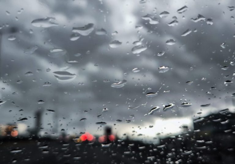 Πιερία: Σε ετοιμότητα οι αρχές για τα έντονα καιρικά φαινόμενα- Κλειστά αύριο τα σχολεία στους Δήμους Κατερίνης και Δίου- Ολύμπου