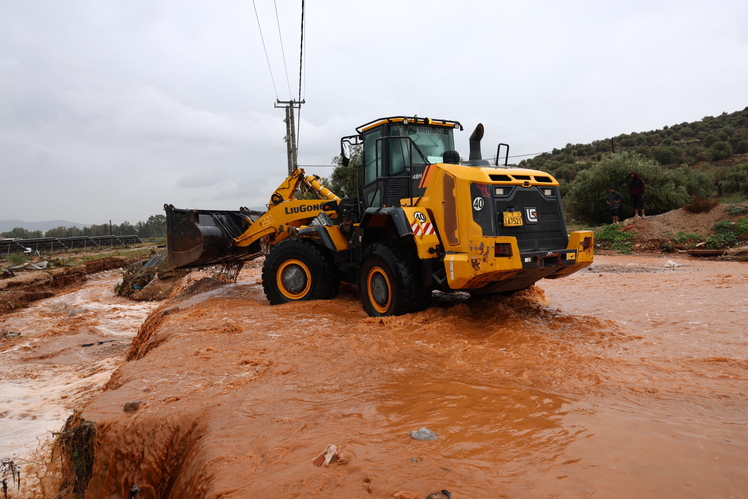 Κακοκαιρία Byron: Το νερό που είχε πέσει στη Μάνδρα το φονικό 2017, δέχθηκε τις τελευταίες ώρες η δυτική Αττική
