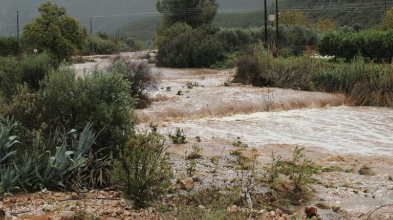 Καιρός: Ισχυρές βροχές σε Μακεδονία, Θεσσαλία και Αιγαίο, σταδιακή βελτίωση από Σάββατο μεσημέρι – Πρόγνωση από τον Π. Γιαννόπουλο