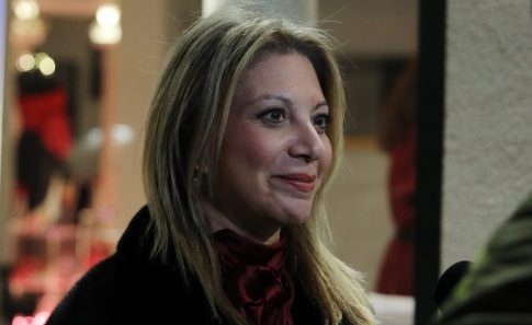 Τα κάλαντα των Χριστουγέννων στον Πρωθυπουργό από το Μουσικό Σχολείο Αλίμου και τον Πολιτιστικό Σύλλογο Ερέτριας «Κωνσταντίνος Κανάρης» (εικόνες)