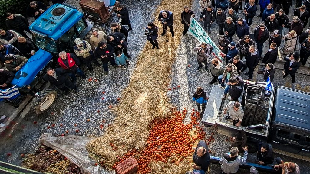 Αν δεν ικανοποιηθούν τα αιτήματά μας, θα επανέλθουμε δυναμικότερα, διαμηνύουν οι αγρότες – Τα μέτρα που εξετάζει η κυβέρνηση