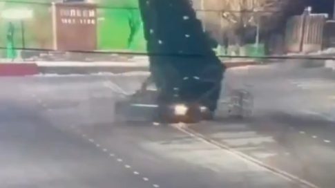 Σουηδία: Αστυνομικοί εξουδετέρωσαν νεαρό μετά από δολοφονική επίθεση σε σπίτι