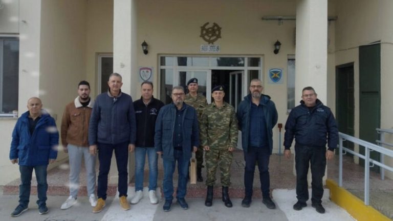 Στελέχη του ΚΚΕ σε στρατιωτικές εγκαταστάσεις του 303 και 304 ΠΕΒ σε Λάρισα και Βόλο