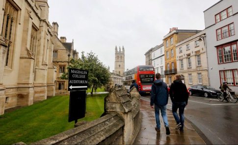 Ένθετο Παιδεία: <strong>Το πρώτο ξενόγλωσσο προπτυχιακό από το ΟΠΑ</strong>
