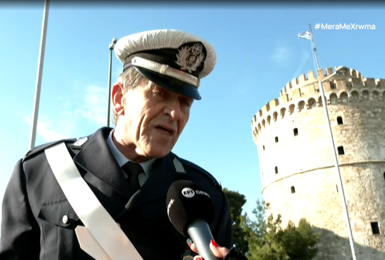 Θεσσαλονίκη: Ο τροχονόμος Ηλίας Μαλάμης ανέβηκε για τελευταία φορά στο βαρέλι της Τροχαίας