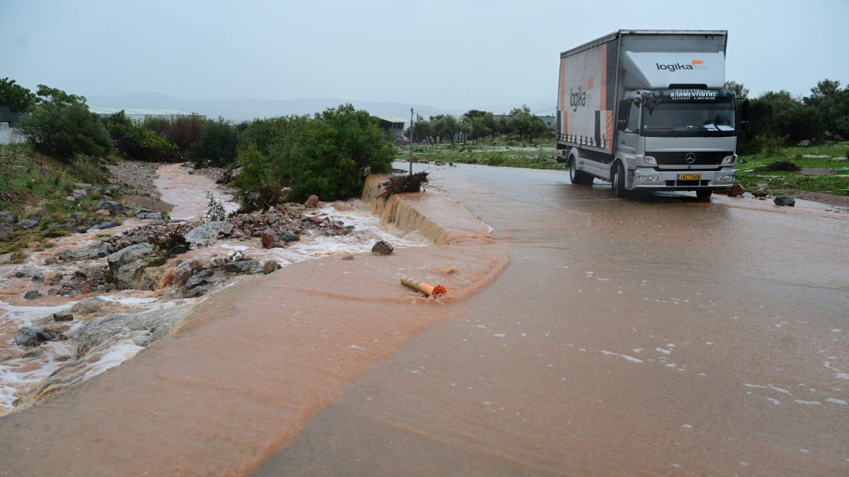 Κακοκαιρία Byron: Εκτεταμένες ζημιές σε Δυτική Αττική και Λακωνία – Πλημμύρες, καταστροφές και αγώνας για αποκατάσταση