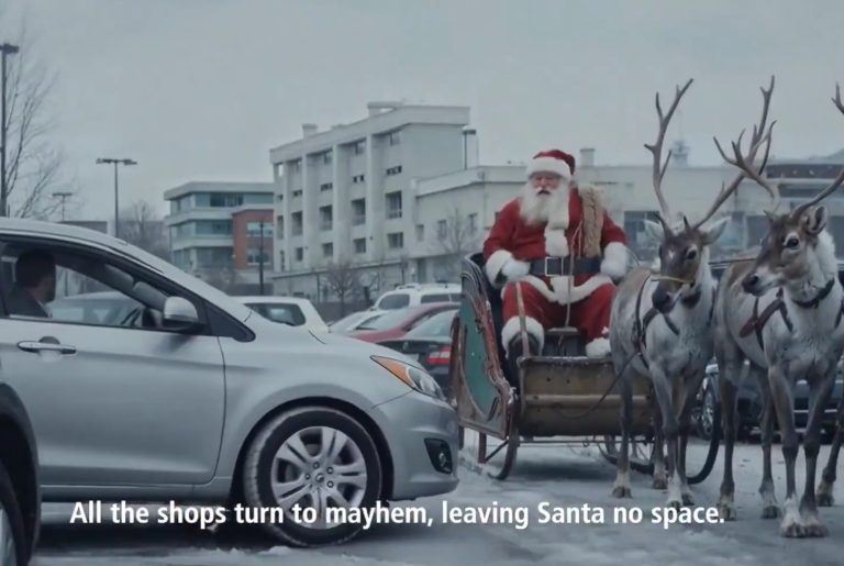 «Η χειρότερη της χρονιάς»: Σάλος με τη χριστουγεννιάτικη AI διαφήμιση της McDonald’s Ολλανδίας – Αναγκάστηκαν να την αποσύρουν