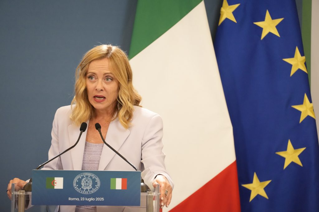 Μελόνι: Η Ιταλία δεν στηρίζει προς το παρόν απόφαση για τη χρήση παγωμένων ρωσικών κεφαλαίων