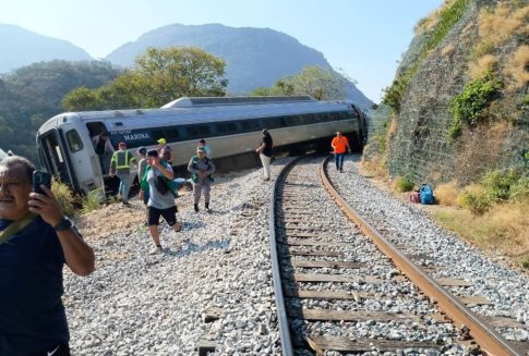 Γολγοθάς η επιστροφή των εκδρομέων στην Αθήνα – Μεγάλη ταλαιπωρία και ατελείωτες ουρές χιλιομέτρων