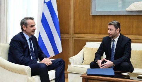 Γαλλία: Ο Τζορτζ Κλούνεϊ, η σύζυγός του Αμάλ και τα παιδιά τους απέκτησαν τη γαλλική υπηκοότητα