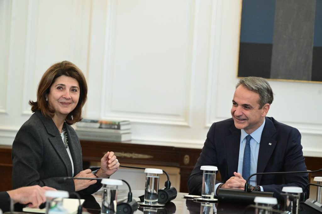 Συνάντηση του Κ. Μητσοτάκη με την Προσωπική Απεσταλμένη του Γενικού Γραμματέα των Ηνωμένων Εθνών για την Κύπρο, Μαρία Άνχελα Χολγκίν