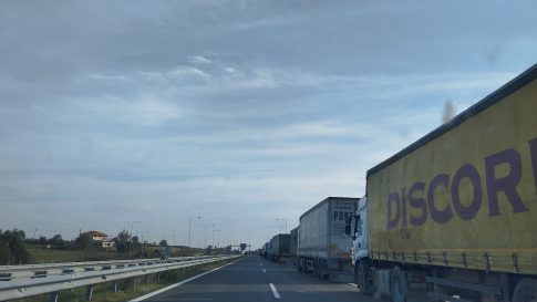 2<sup>ο</sup> Δημοτικό Σχολείο Αλεξανδρούπολης: Μάζεψαν καπάκια, πήραν αναπηρικό αμαξίδιο και το χάρισαν στο Ειδικό Δημοτικό Σχολείο