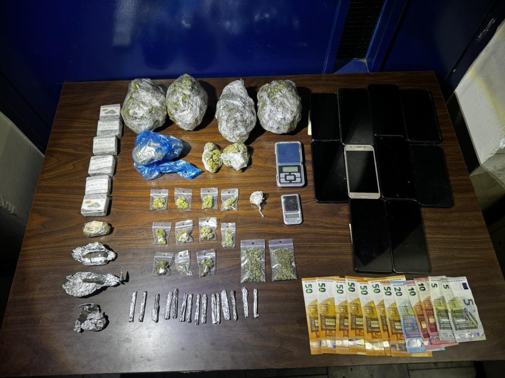 Βίντεο-ντοκουμέντο: Η κάμερα του ΕΡΤnews σε μυστική επιχείρηση της ΕΛΑΣ για την εξάρθρωση κυκλώματος ναρκωτικών στον Αγ. Παντελεήμονα